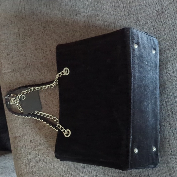 Purse - Picture 2 of 4